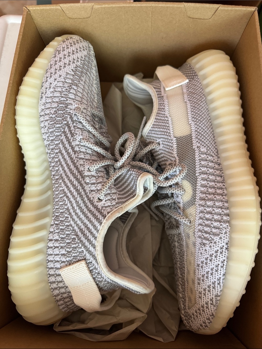 Yeezy boost 350 V2 size 8 1/2